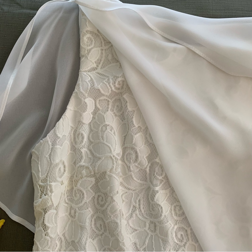 Scarlett white lace sleeveless dress w/attached sheer white chiffon cape.  NWOT. - Picture 5 of 12